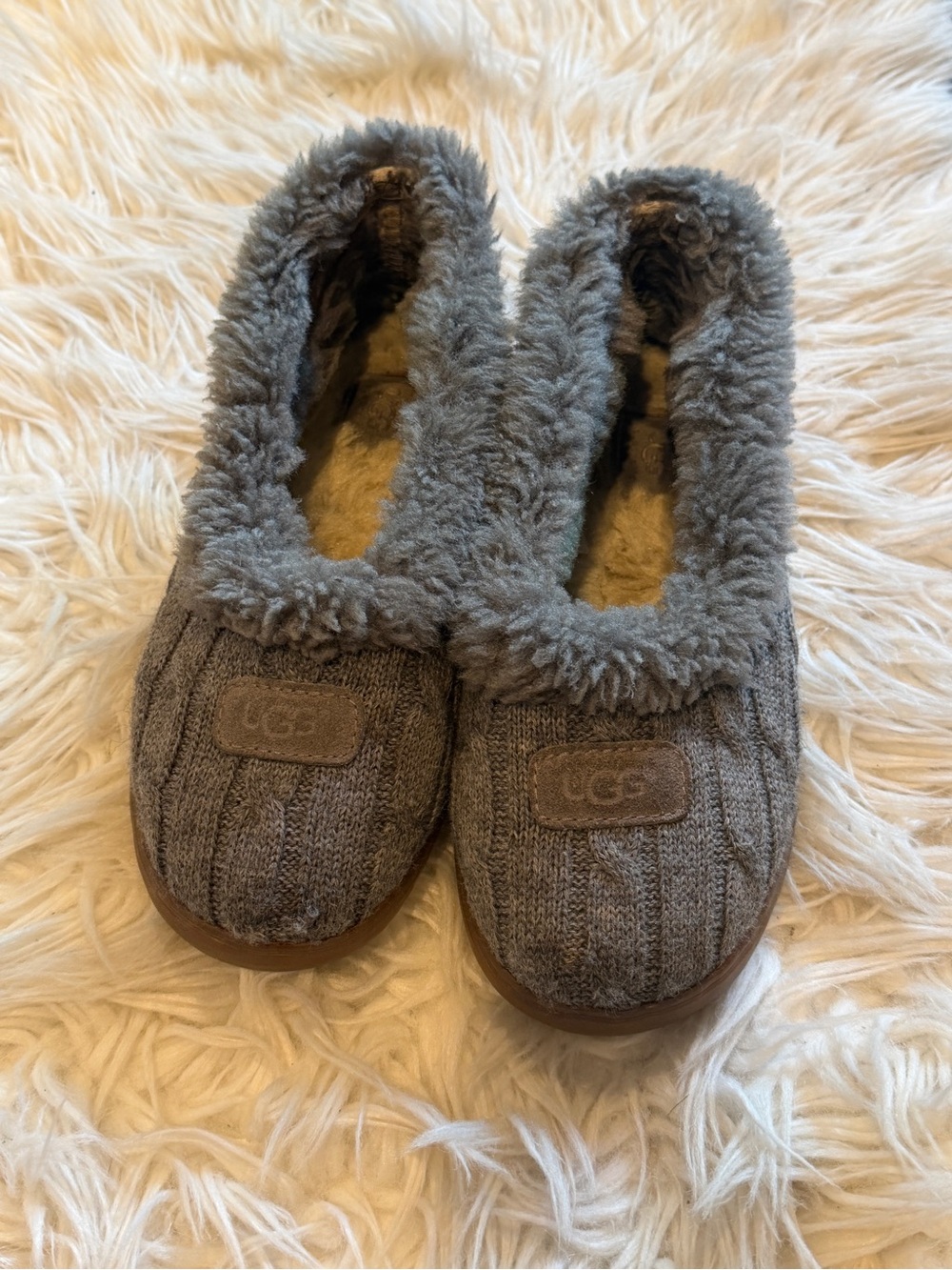 UGG Women's Gray Knit Shearling-Lined Slipper